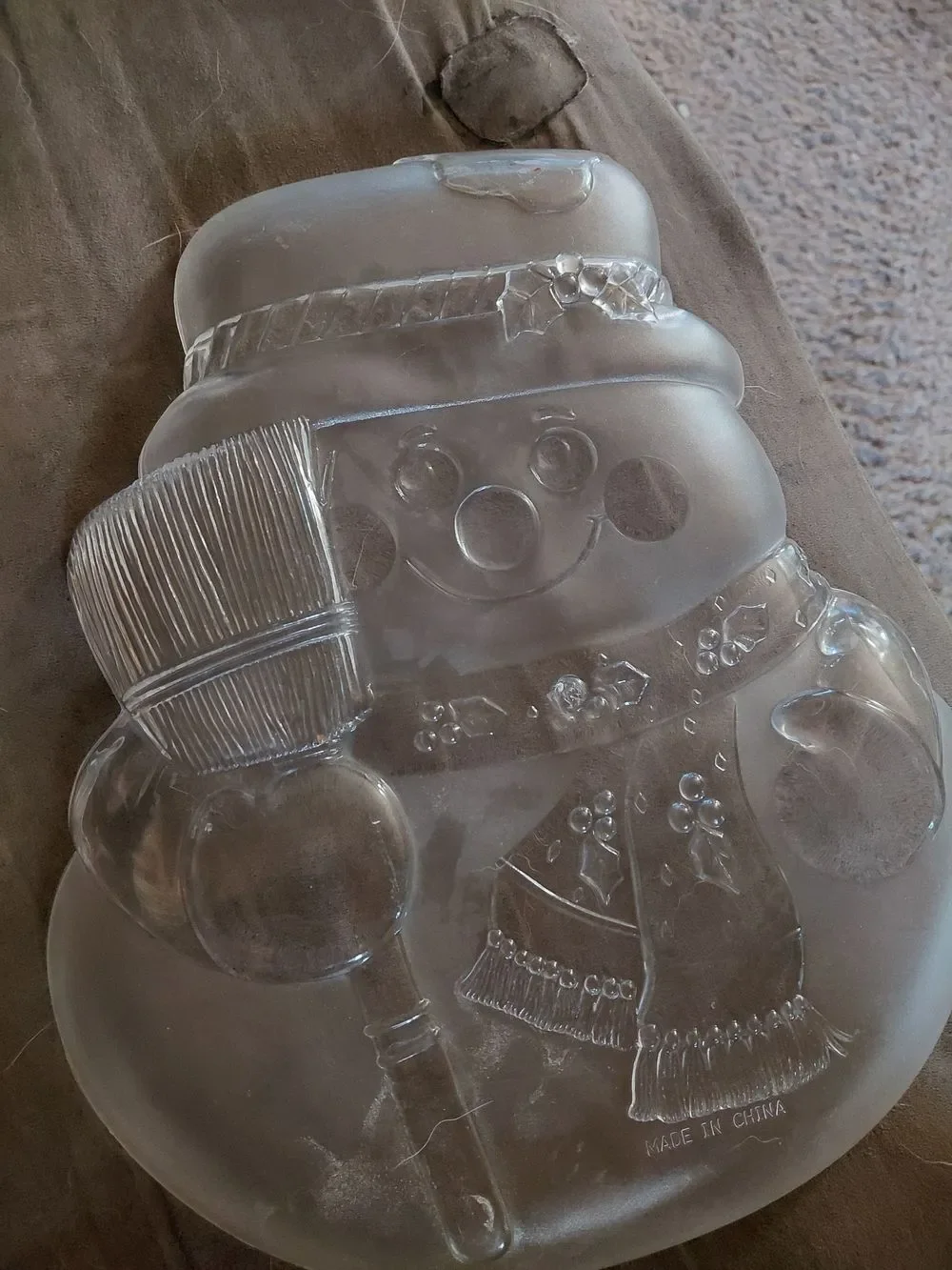 Source Unknown clear plastic